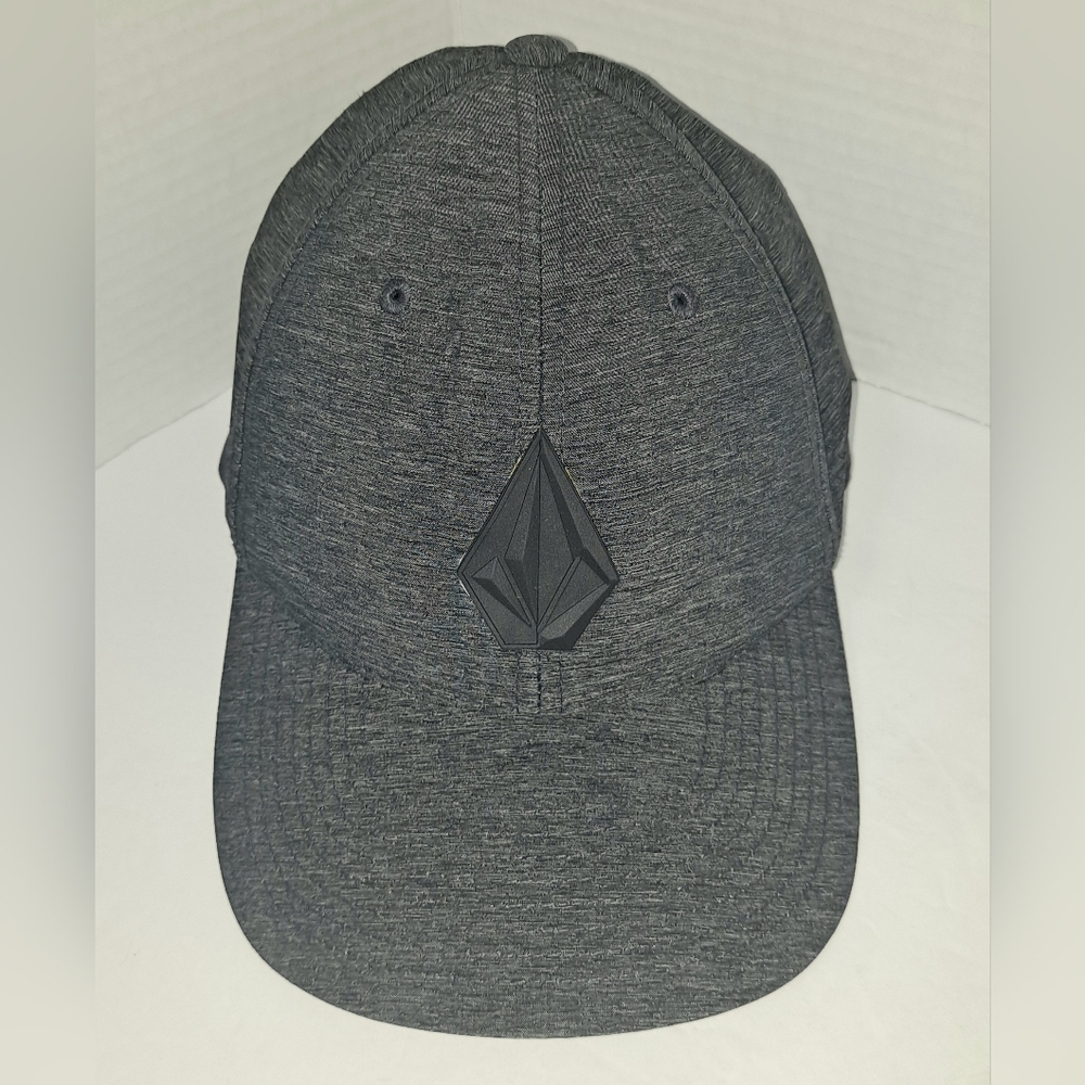 Volcom Charcoal Gray Cap Flex Fit Hat S-M